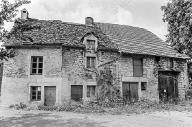 Ferme cadastrée 1951 E1 76 : façade antérieure. © Région Bourgogne-Franche-Comté, Inventaire du patrimoine
