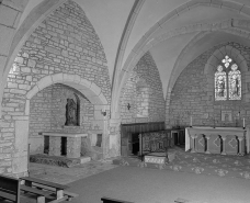 Intérieur : choeur, élévation gauche. © Région Bourgogne-Franche-Comté, Inventaire du patrimoine