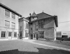 Vue depuis la cour. © Région Bourgogne-Franche-Comté, Inventaire du patrimoine