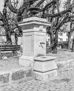 Fontaine de l'ancien portail. © Région Bourgogne-Franche-Comté, Inventaire du patrimoine