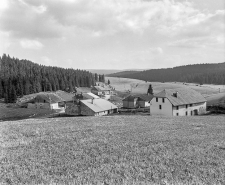 Vue d'ensemble du hameau. © Région Bourgogne-Franche-Comté, Inventaire du patrimoine