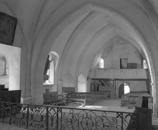 Intérieur : élévation droite vue depuis le choeur. © Région Bourgogne-Franche-Comté, Inventaire du patrimoine