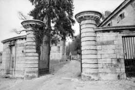 Portail d'entrée de la Gérance. © Région Bourgogne-Franche-Comté, Inventaire du patrimoine