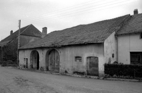 Vue de trois quarts droit. © Région Bourgogne-Franche-Comté, Inventaire du patrimoine