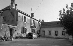 Façades sur cour. © Région Bourgogne-Franche-Comté, Inventaire du patrimoine