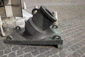 Mortier daté de 1806, en provenance de Toulon. Poids : 3880 livres. © Région Bourgogne-Franche-Comté, Inventaire du patrimoine