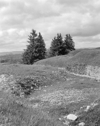 Photo pour le montage de gauche à droite de la vue extérieure du fort. © Région Bourgogne-Franche-Comté, Inventaire du patrimoine