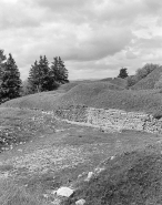 Photo pour le montage de gauche à droite de la vue extérieure du fort. © Région Bourgogne-Franche-Comté, Inventaire du patrimoine