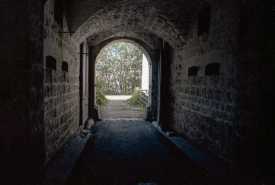 Défenses de la porte. © Région Bourgogne-Franche-Comté, Inventaire du patrimoine