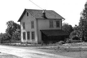 Façade postérieure et face latérale droite. © Région Bourgogne-Franche-Comté, Inventaire du patrimoine