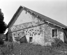 Face latérale gauche. © Région Bourgogne-Franche-Comté, Inventaire du patrimoine