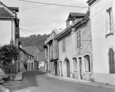 Maisons de la rue Haute : façades sur rue. © Région Bourgogne-Franche-Comté, Inventaire du patrimoine