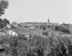 Village : vue éloignée. © Région Bourgogne-Franche-Comté, Inventaire du patrimoine