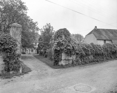 Vue d'ensemble depuis la rue. © Région Bourgogne-Franche-Comté, Inventaire du patrimoine