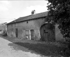 Vue d'ensemble de trois quarts droit. © Région Bourgogne-Franche-Comté, Inventaire du patrimoine