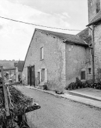 Façades antérieure et latérale droite. © Région Bourgogne-Franche-Comté, Inventaire du patrimoine