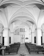 Vue de la nef et de l'entrée depuis le choeur. © Région Bourgogne-Franche-Comté, Inventaire du patrimoine