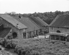 Vue générale du hameau. © Région Bourgogne-Franche-Comté, Inventaire du patrimoine