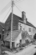 Façade antérieure et latérale gauche. © Région Bourgogne-Franche-Comté, Inventaire du patrimoine