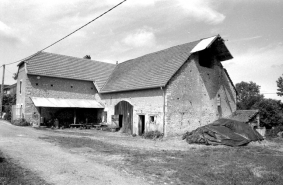 Vue d'ensemble depuis la rue Cazelle. © Région Bourgogne-Franche-Comté, Inventaire du patrimoine