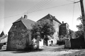 Vue d'ensemble depuis la rue. © Région Bourgogne-Franche-Comté, Inventaire du patrimoine