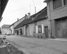 Vue de trois-quarts droit. © Région Bourgogne-Franche-Comté, Inventaire du patrimoine