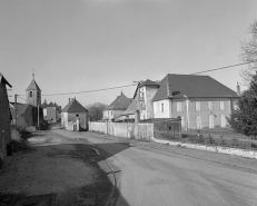 Vue d'ensemble depuis la rue. © Région Bourgogne-Franche-Comté, Inventaire du patrimoine