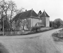 Façade antérieure sur cour. © Région Bourgogne-Franche-Comté, Inventaire du patrimoine