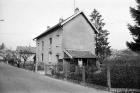 Immeuble, vue de trois quarts droit. © Région Bourgogne-Franche-Comté, Inventaire du patrimoine