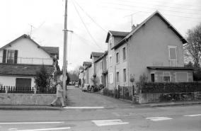 Vue des maisons et des immeubles. © Région Bourgogne-Franche-Comté, Inventaire du patrimoine