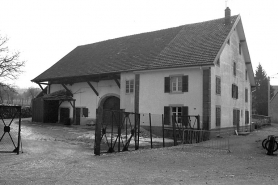 Vue de l'ancien bâtiment d'exploitation. © Région Bourgogne-Franche-Comté, Inventaire du patrimoine