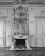 Salon, cheminée. © Région Bourgogne-Franche-Comté, Inventaire du patrimoine