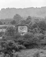 Vue depuis l'est. © Région Bourgogne-Franche-Comté, Inventaire du patrimoine