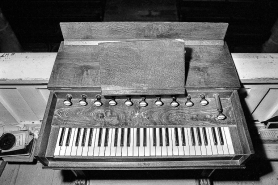 Console vue en plongée. © Région Bourgogne-Franche-Comté, Inventaire du patrimoine