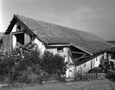 Les parties agricoles : détail du fenil, vue rapprochée de trois quarts droit. © Région Bourgogne-Franche-Comté, Inventaire du patrimoine