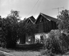 Vue des hangars, de trois quarts droit. © Région Bourgogne-Franche-Comté, Inventaire du patrimoine
