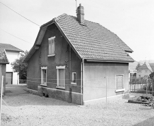Façade postérieure, de trois quarts droit. © Région Bourgogne-Franche-Comté, Inventaire du patrimoine