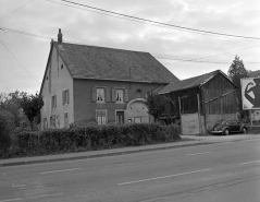 Façade antérieure et élévation du logis. © Région Bourgogne-Franche-Comté, Inventaire du patrimoine