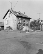 Façade antérieure et façade latérale gauche. © Région Bourgogne-Franche-Comté, Inventaire du patrimoine