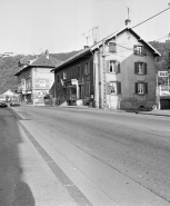 Façade antérieure, vue de trois quarts droit. © Région Bourgogne-Franche-Comté, Inventaire du patrimoine
