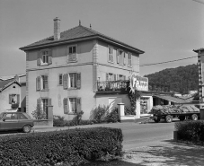 Façade antérieure et façade latérale gauche. © Région Bourgogne-Franche-Comté, Inventaire du patrimoine