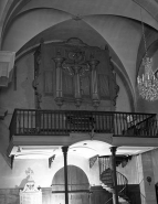 Vue générale de trois quarts en contre-plongée. © Région Bourgogne-Franche-Comté, Inventaire du patrimoine