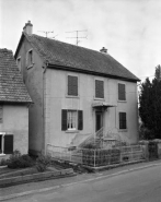 Vue de trois quarts gauche. © Région Bourgogne-Franche-Comté, Inventaire du Patrimoine