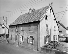 Vue de trois quarts droit. © Région Bourgogne-Franche-Comté, Inventaire du Patrimoine
