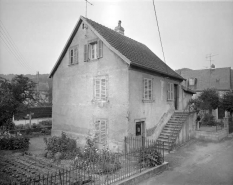 Vue de trois quarts gauche. © Région Bourgogne-Franche-Comté, Inventaire du Patrimoine