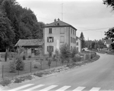 Vue de situation, trois quarts gauche. © Région Bourgogne-Franche-Comté, Inventaire du Patrimoine