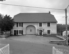 Elévation antérieure. © Région Bourgogne-Franche-Comté, Inventaire du Patrimoine