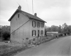 Vue d'ensemble, trois quarts gauche. © Région Bourgogne-Franche-Comté, Inventaire du Patrimoine