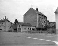 Vue de trois quarts gauche. © Région Bourgogne-Franche-Comté, Inventaire du Patrimoine