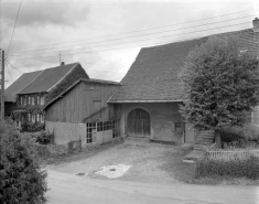 Vue de trois quarts droit des parties agricoles. © Région Bourgogne-Franche-Comté, Inventaire du Patrimoine